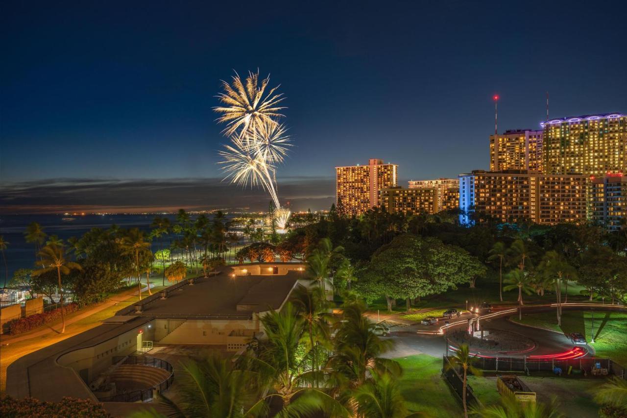 Waikiki Shore #1010 Гонолулу Экстерьер фото